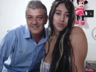 HannaandEvan shows webcam naked